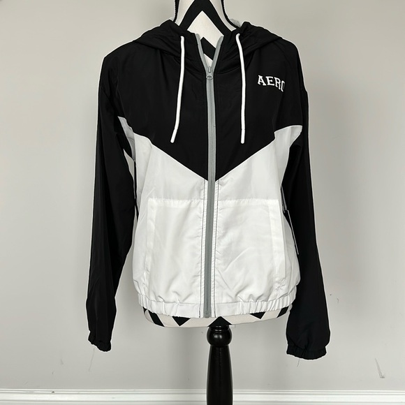 Aeropostale Jackets & Blazers - NWT Aeropostale Sport Windbreaker Sz SM